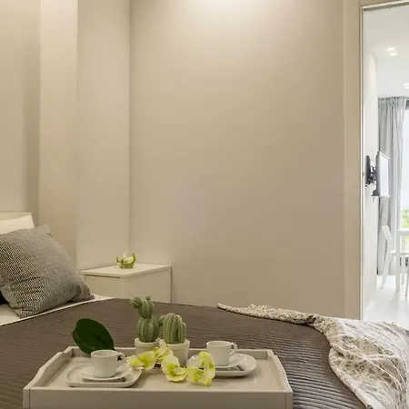 Les Suites - Apartments Riposto Exterior photo